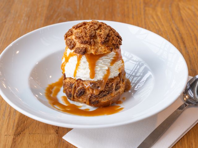 Le Bistrot des Halles Chou vanille caramel